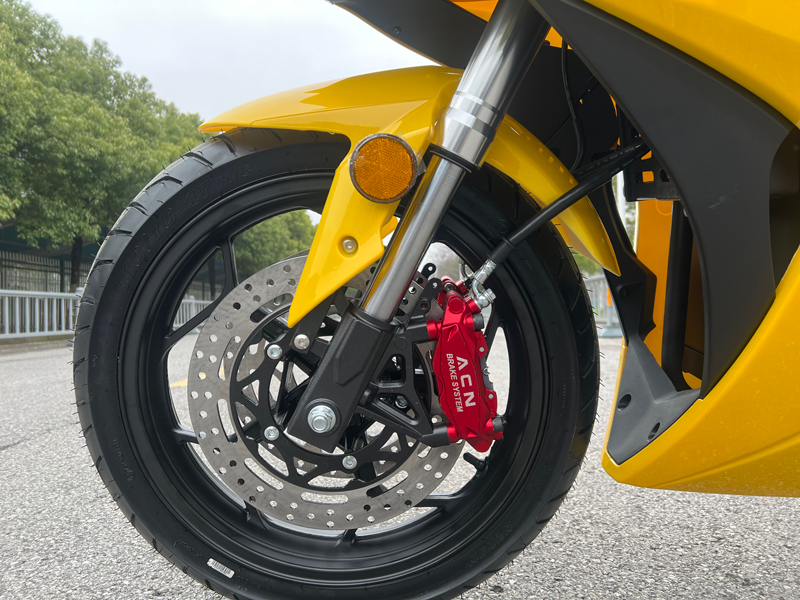 Электромотоцикл R6 1